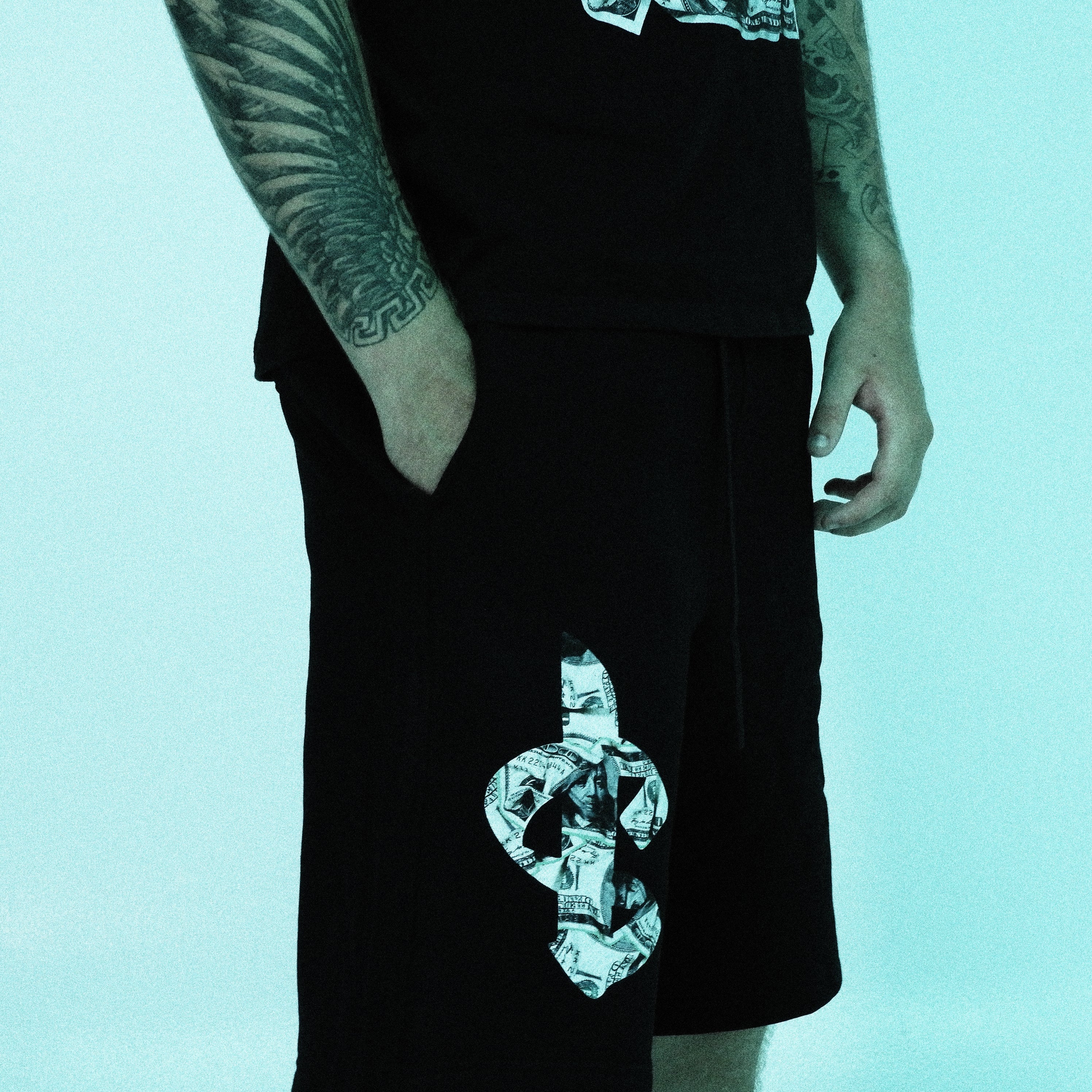 "FOUR POCKETS FULL" SHORTS