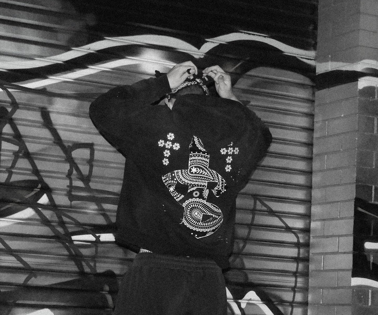 "HAVE FAITH" BANDANA HOODIE